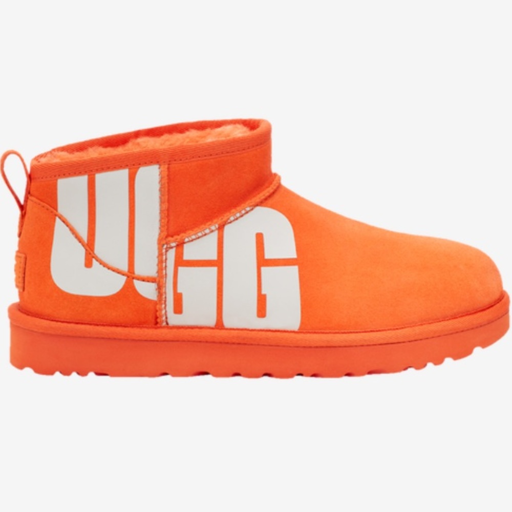 Authentic nwt Uggs